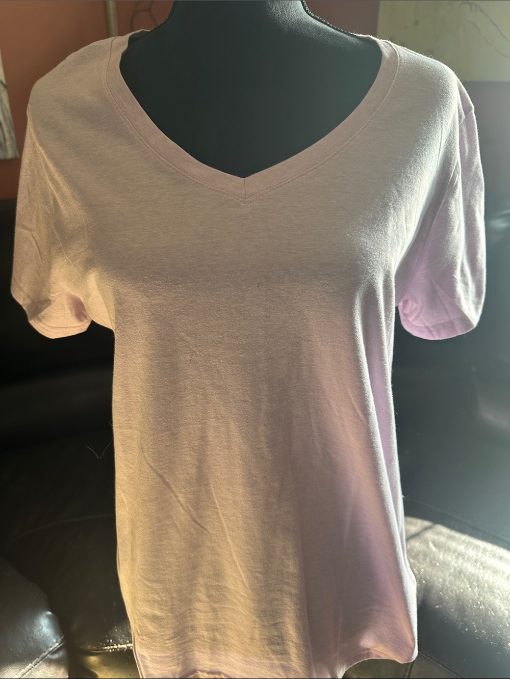 Time and Tru Lavender V-Neck Short Sleeve Tee